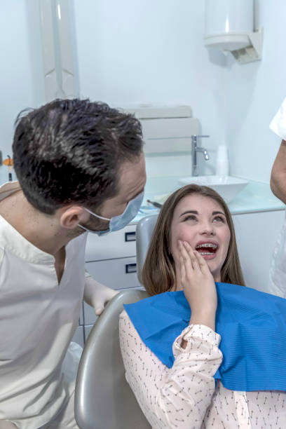 Best Emergency Dentist for Knocked-Out Tooth in USA